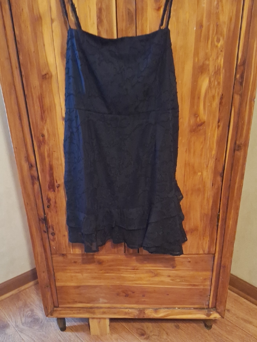 miami Black Lace Tiered Ruffle Mini with Spaghetti Straps  New With Tags